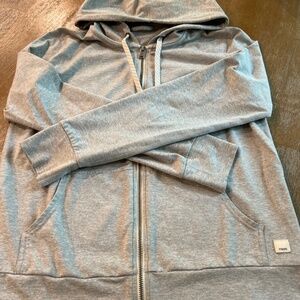 Women’s Vuori Halo Zipfront hoodie